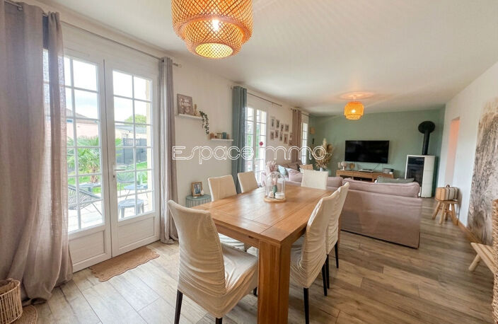 Maison rénovée vivable de plain pied - 4 chambres - 125m² - 377m² de terrain - ESLETTES — photo 4