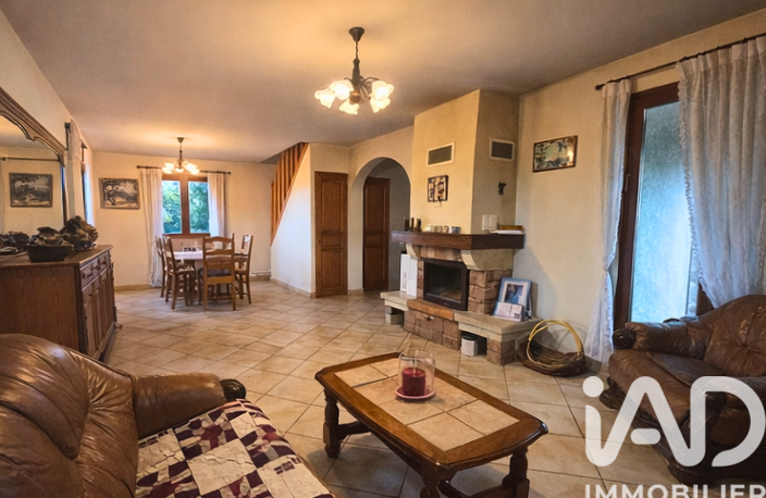 Vente Maison/villa 6 pièces — photo 2