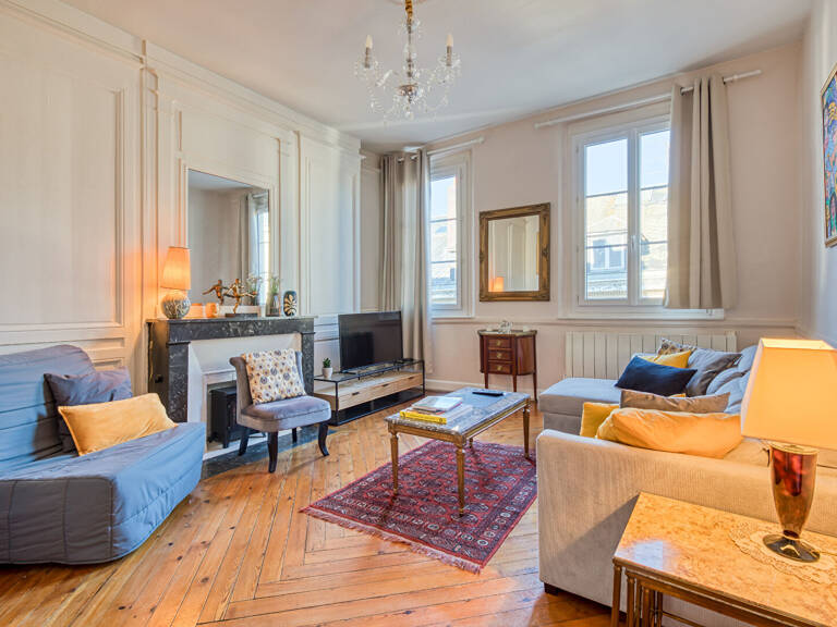 APPARTEMENT T3 MEUBLE - 5 MIN DU VIEUX MARCHE — photo 1