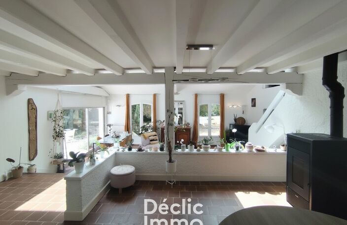  Maison familiale de 156 m² avec dépendance pro sur 2700 m² de terrain MAGNAC SUR TOUVRE — photo 5