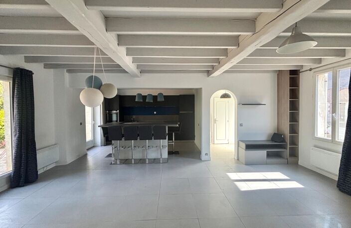 Maison de 117 m² avec jardin et dépendances — photo 2