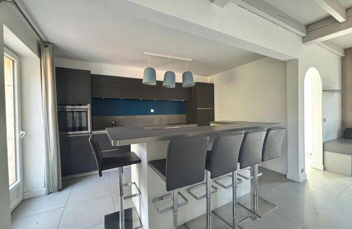 Maison de 117 m² avec jardin et dépendances — photo 3