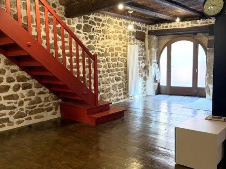 EGUISHEIM - Immeuble de caractère avec local commercial, habitation de standing et double garage Prix : 539 000 € — photo 1