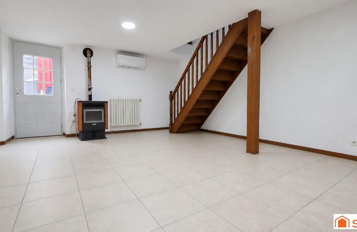 MAISON ANCIENNE EN PIERRE AVEC 4 CHAMBRES — photo 3