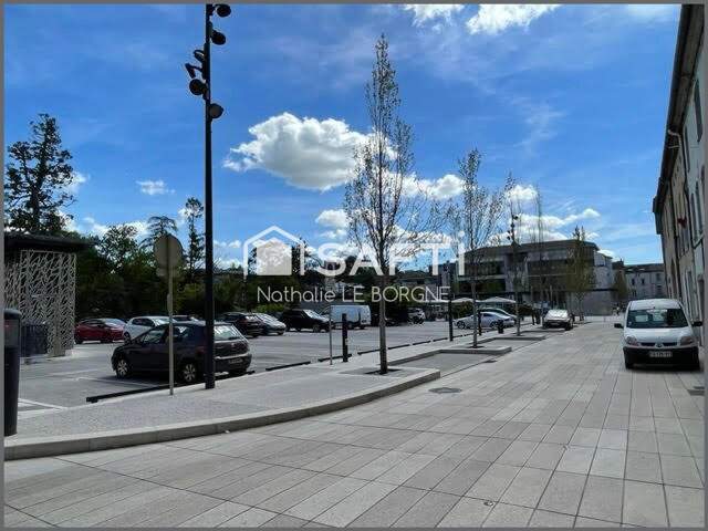 Local professionnel  33 m²  Face au Jardin du Mail / place Soult — photo du bien