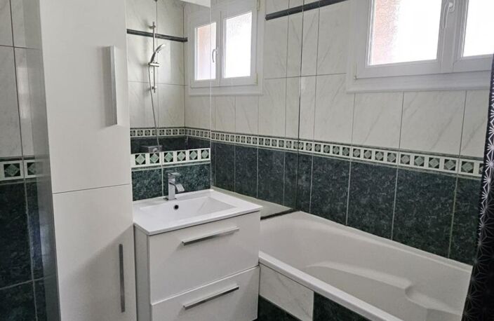 Tomblaine : T2 lumineux de 47 m² avec cave, grenier et stationnement couvert ! — photo 4