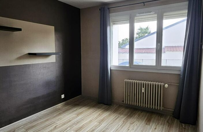 Tomblaine : T2 lumineux de 47 m² avec cave, grenier et stationnement couvert ! — photo 5