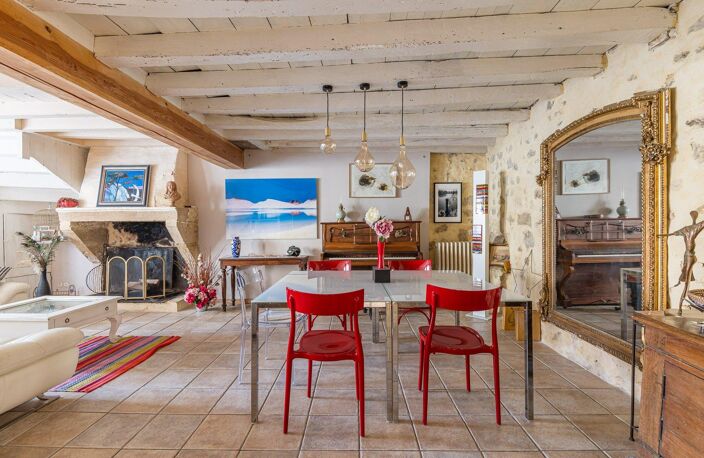 Maison en pierre avec piscine et dépendance — photo 4