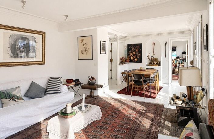 10e / DUPLEX DE CHARME, DERNIER ÉTAGE AVEC BALCON — photo 3