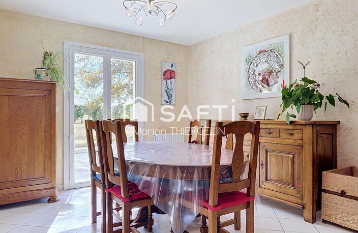 Jolie maison familiale de 5 chambres avec double garage + garage attenant — photo 3