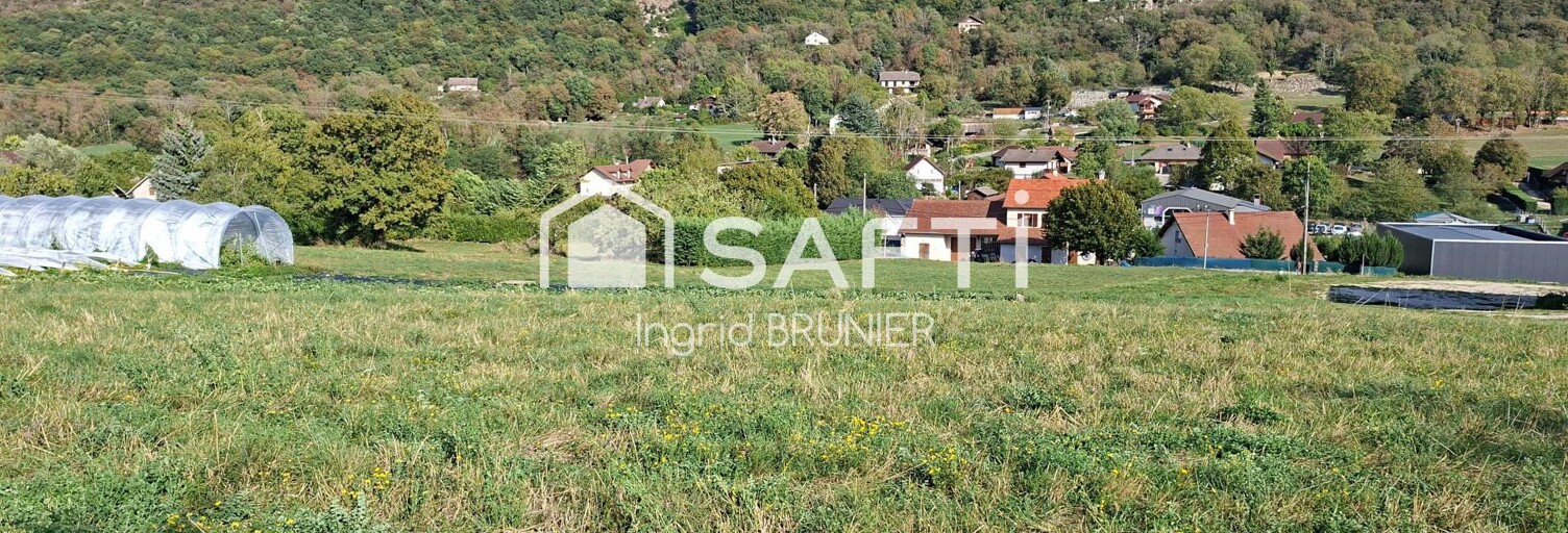 Terrain  1275 m² à vendre à Saint-Pierre-de-Curtille (73310)