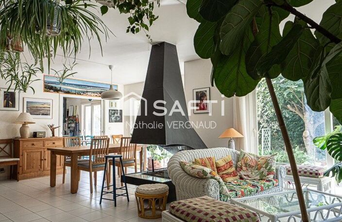 SUPERBE MAISON DANS UN QUARTIER RESIDENTIEL — photo 2