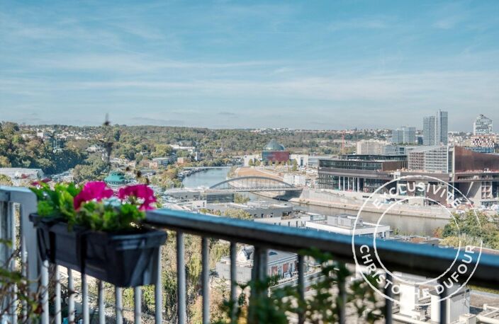 MEUDON - ANATOLE FRANCE - DUPLEX FAMILIAL DE 122 M²  VUES PANORAMIQUES  BALCONS-TERRASSES — photo 2