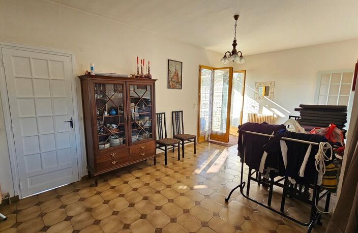 Maison 5-6 chambres / 2 salles d'eau sur grand sous-sol — photo 3