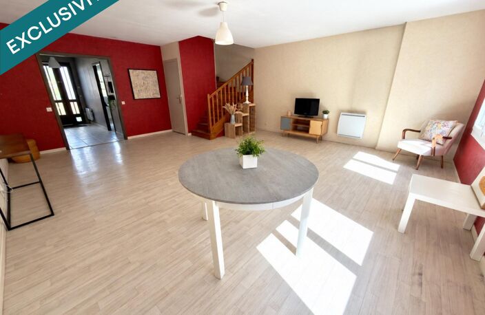 Comme une maison, avec les avantages d'un appartement, découvrer ce beau duplex à Villers-sous-St Leu !! — photo 2