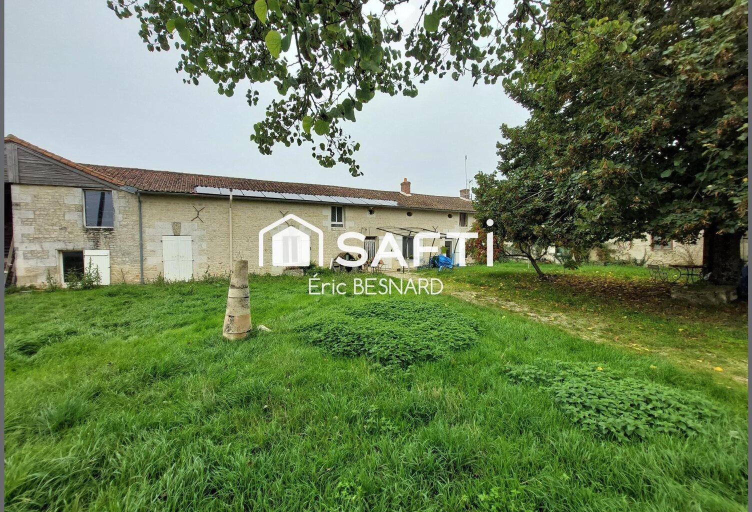 Propriété avec gîtes 14 pièces 278m2 environ 86200 Sammarçolles — photo 1