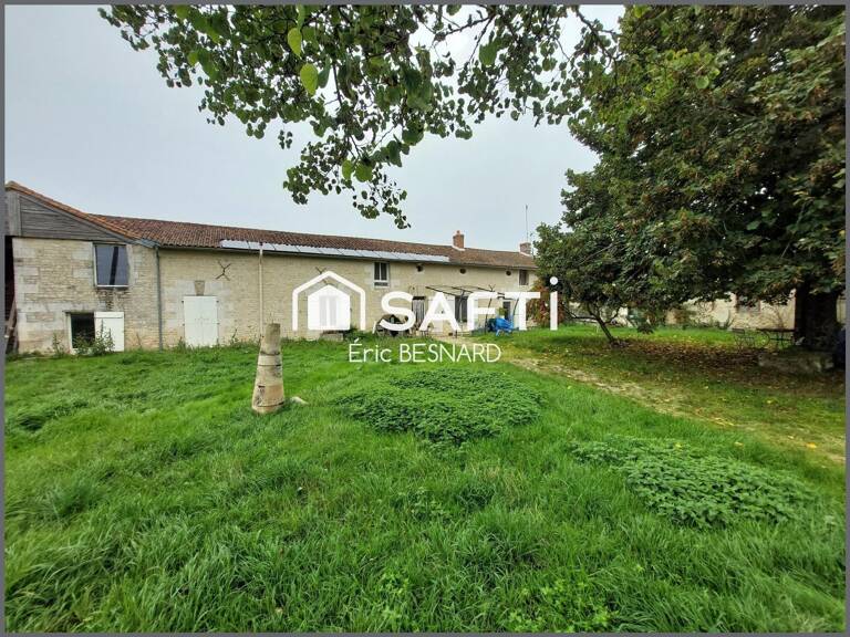 Propriété avec gîtes 14 pièces 278m2 environ 86200 Sammarçolles — photo 1