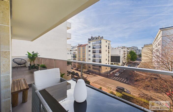 4 PIÈCES MODERNE SANS VIS-À-VIS AVEC BALCON, CAVE ET PARKING. — photo 3