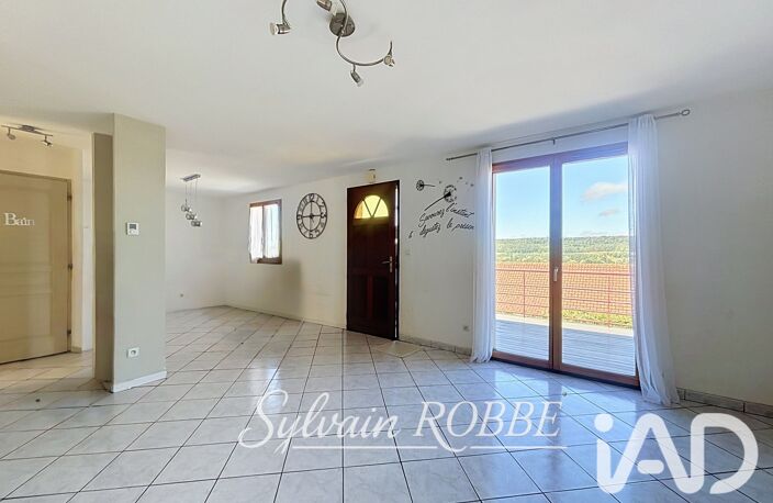 Vente Maison/villa 4 pièces — photo 2