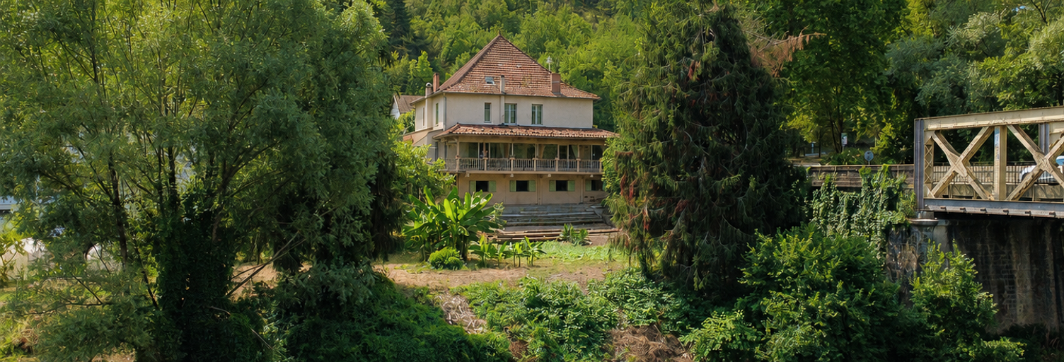 Maison 19 Pièces 500 m² à vendre à Causse-et-Diège (12700)