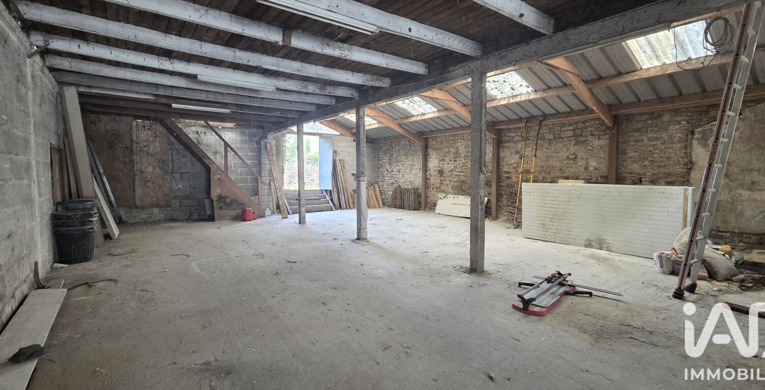 Vente Garage 180 m&sup2; — photo 1