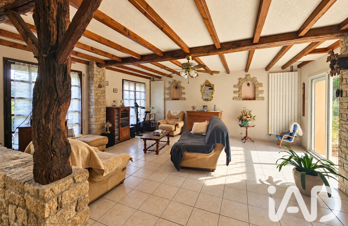 Vente Maison traditionnelle 8 pièces — photo 2
