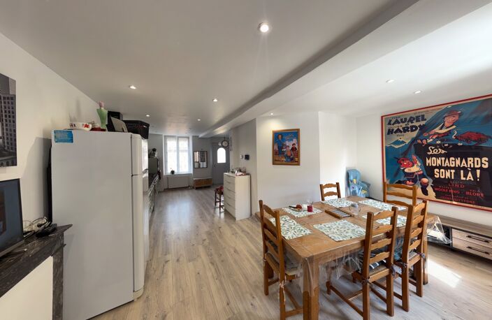 Vente Maison/villa 7 pièces — photo 2