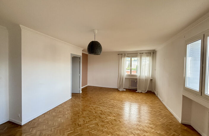 F4 - Secteur Fauriel avec garage et balcon — photo 3