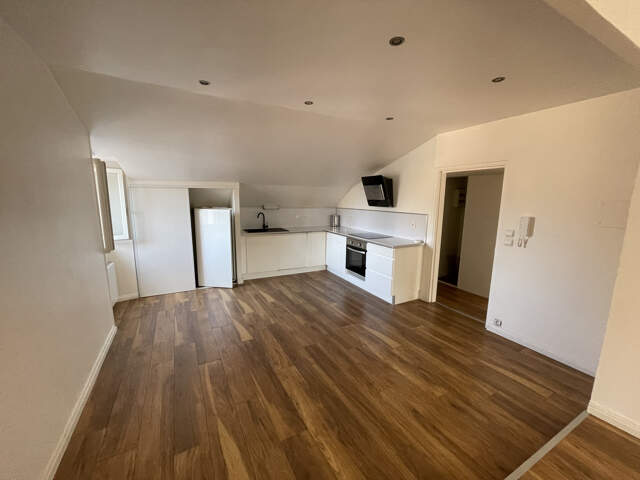 RODEZ : Hyper centre beau T3 duplex — photo du bien