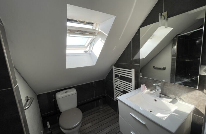 RODEZ : Hyper centre beau T3 duplex — photo 5