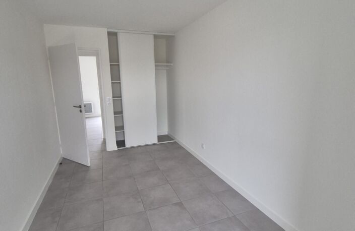 Location Appartement 5 pièces — photo 2