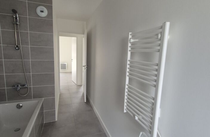 Location Appartement 5 pièces — photo 3