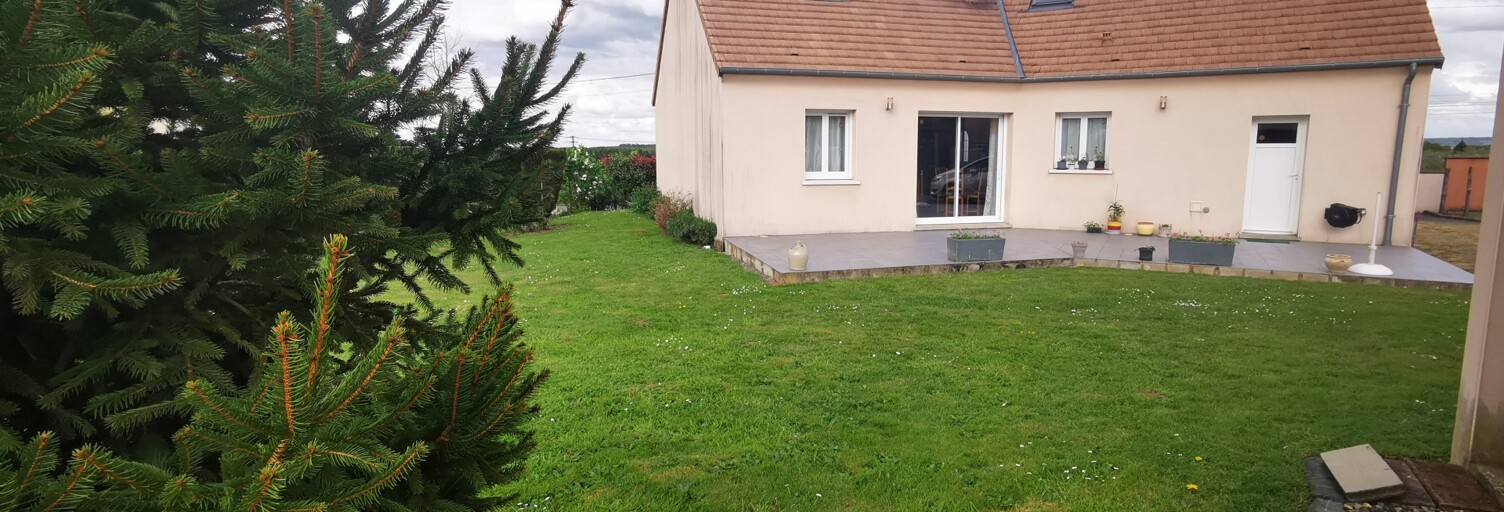 Maison 7 Pièces 106 m² à vendre à Dollon (72390)