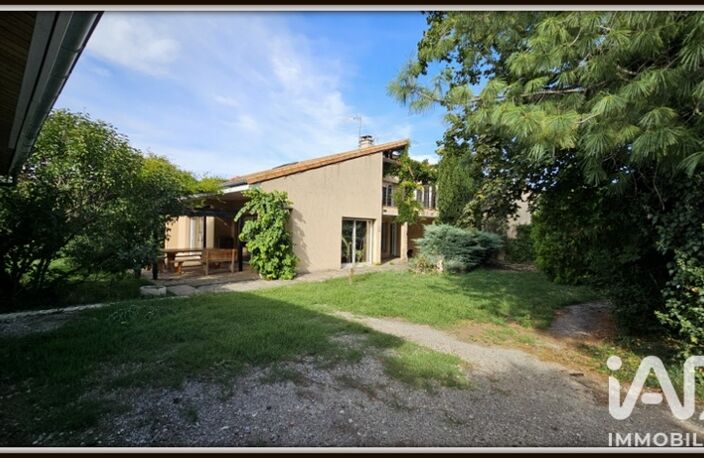 Vente Maison/villa 11 pièces — photo 2