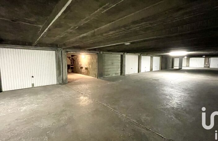 Vente Garage 16 m&sup2; — photo 3