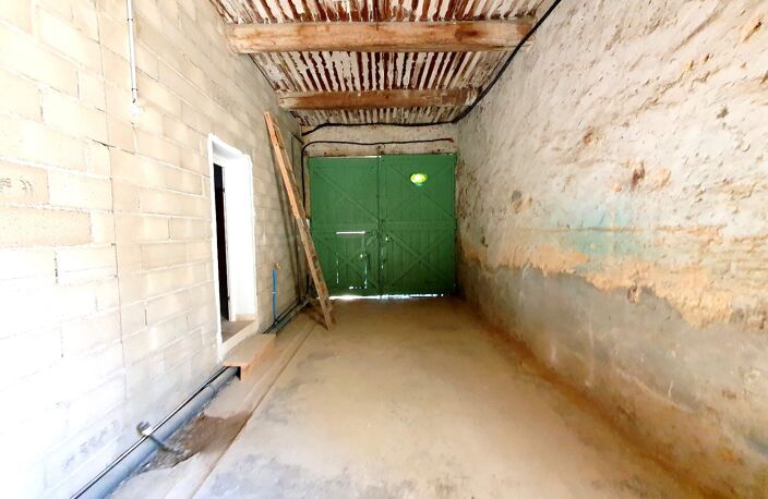 34620 Puisserguier- t4140 m2-garage 70m2 — photo 3