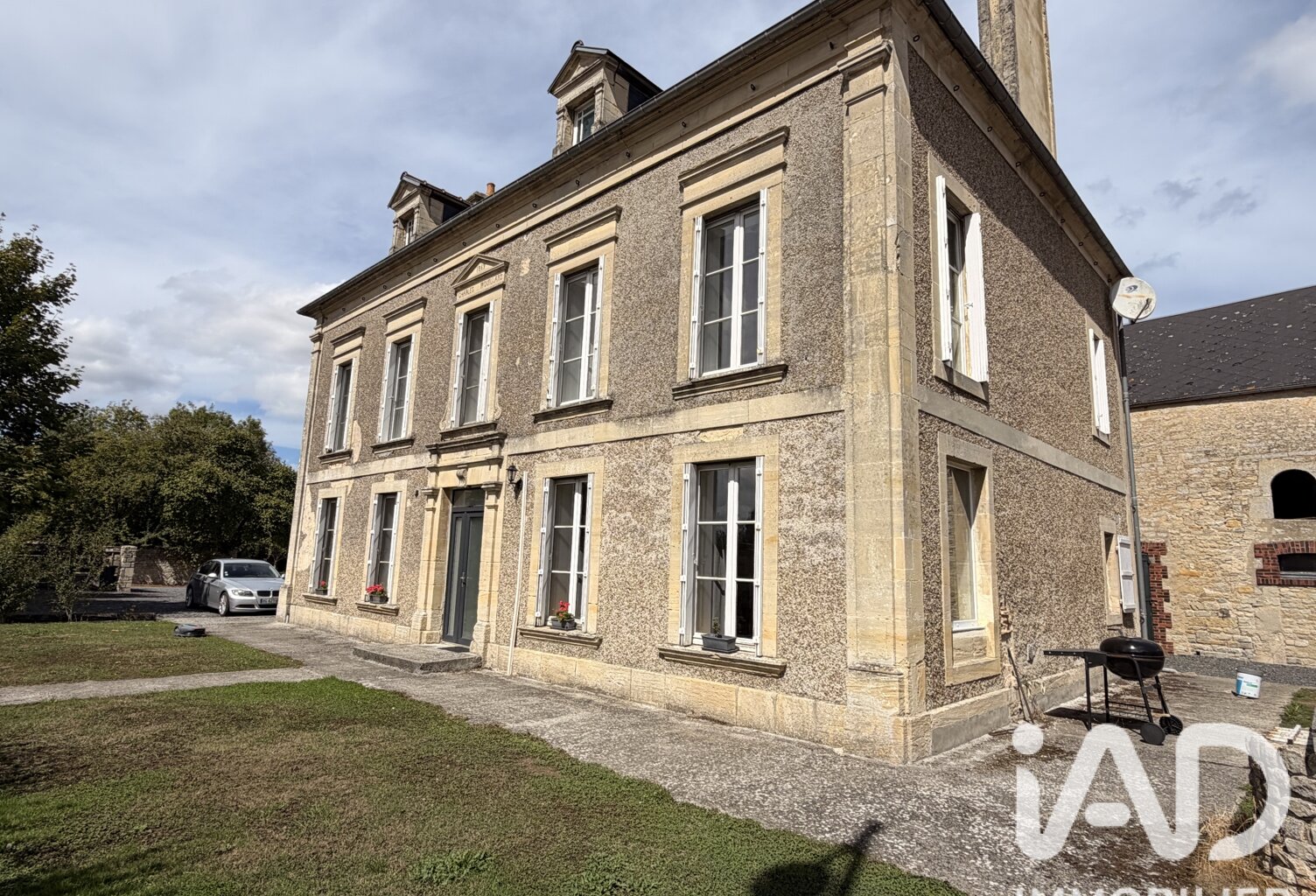 Vente Maison/villa 8 pièces — photo 1