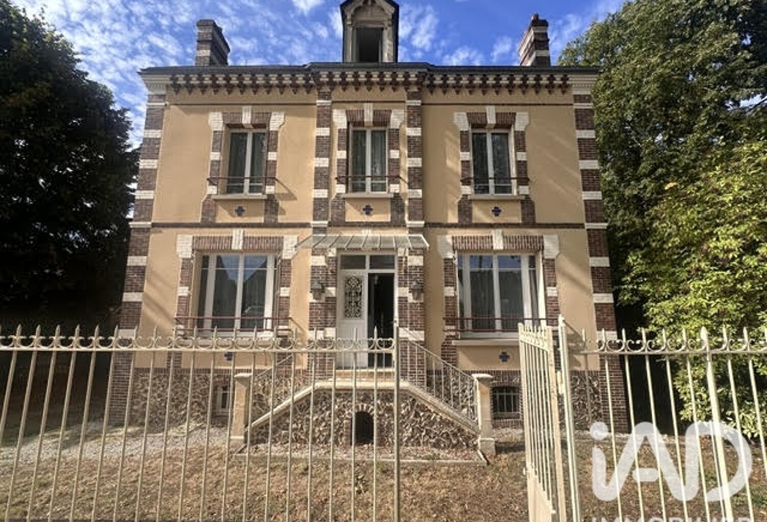 Vente Maison/villa 9 pièces — photo 1