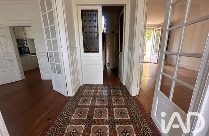 Vente Maison/villa 9 pièces — photo 2