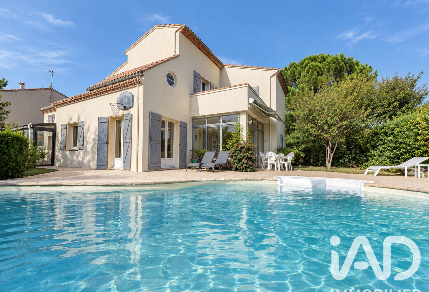 Vente Maison/villa 8 pièces — photo 1