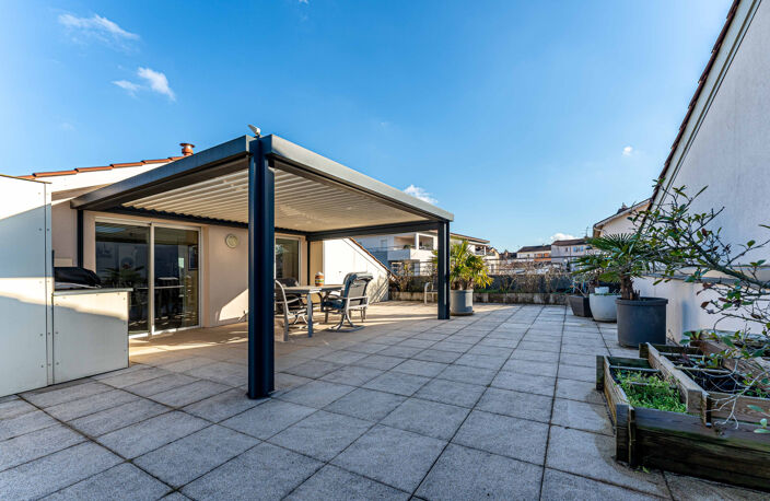 Duplex Hyper Centre de Tassin — photo 3