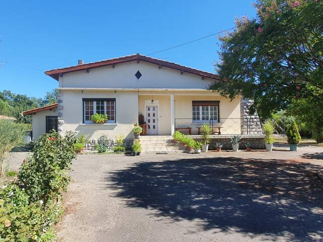 Vente Maison/villa 4 pièces — photo du bien