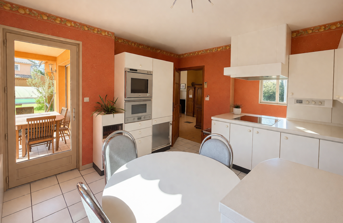 Maison de 169 m2 sur 1300 m2 de terrain avec piscine — photo 5