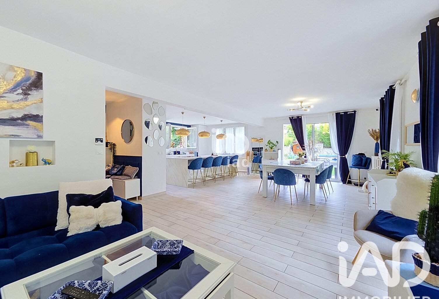 Vente Maison/villa 8 pièces — photo 1