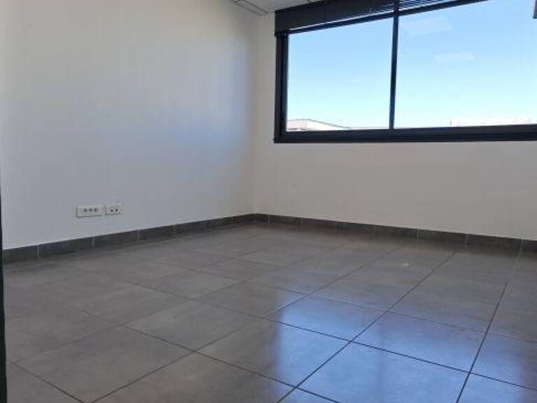 Vente Bureaux 42 m&sup2; — photo 1