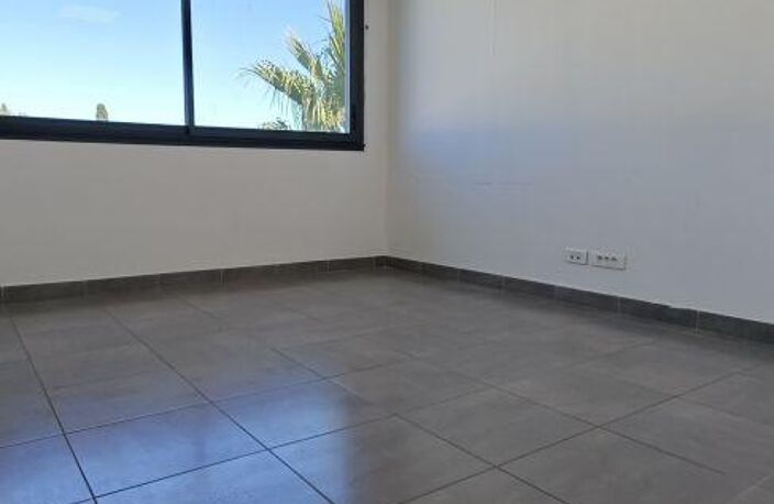 Vente Bureaux 42 m&sup2; — photo 2