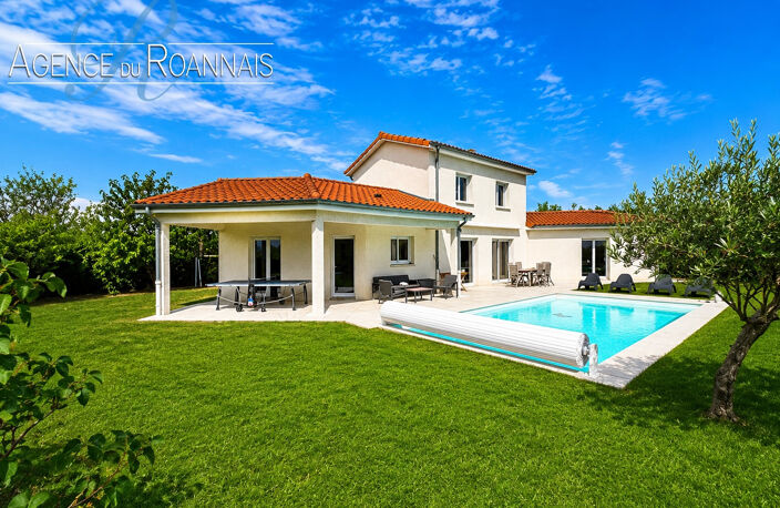 SAINT-CYR-DE-FAVIÈRES   une villa  avec piscine où confort, — photo 3
