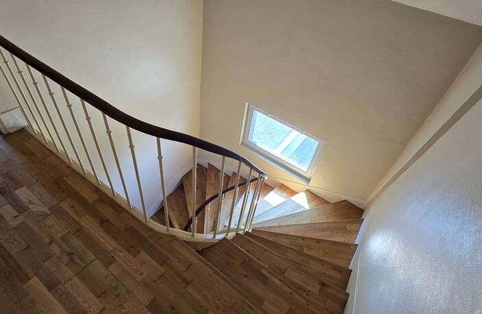Vente Maison/villa 9 pièces — photo 4