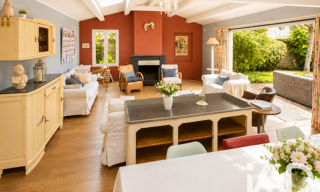 Maison 10 Pièces 213 m² à vendre à La Flotte (17630)