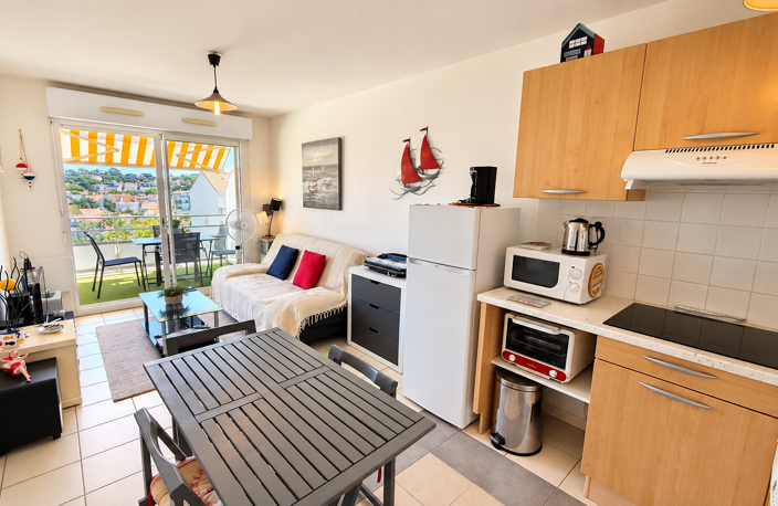 APPARTEMENT T2 VUE DEGAGEE - DERNIER ETAGE - PONTAILLAC PLAG — photo 3